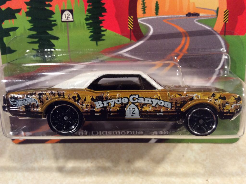67 Oldsmobile 442 Road Trippin - HW Road Trippin’ toy car collectible - Main Image 2