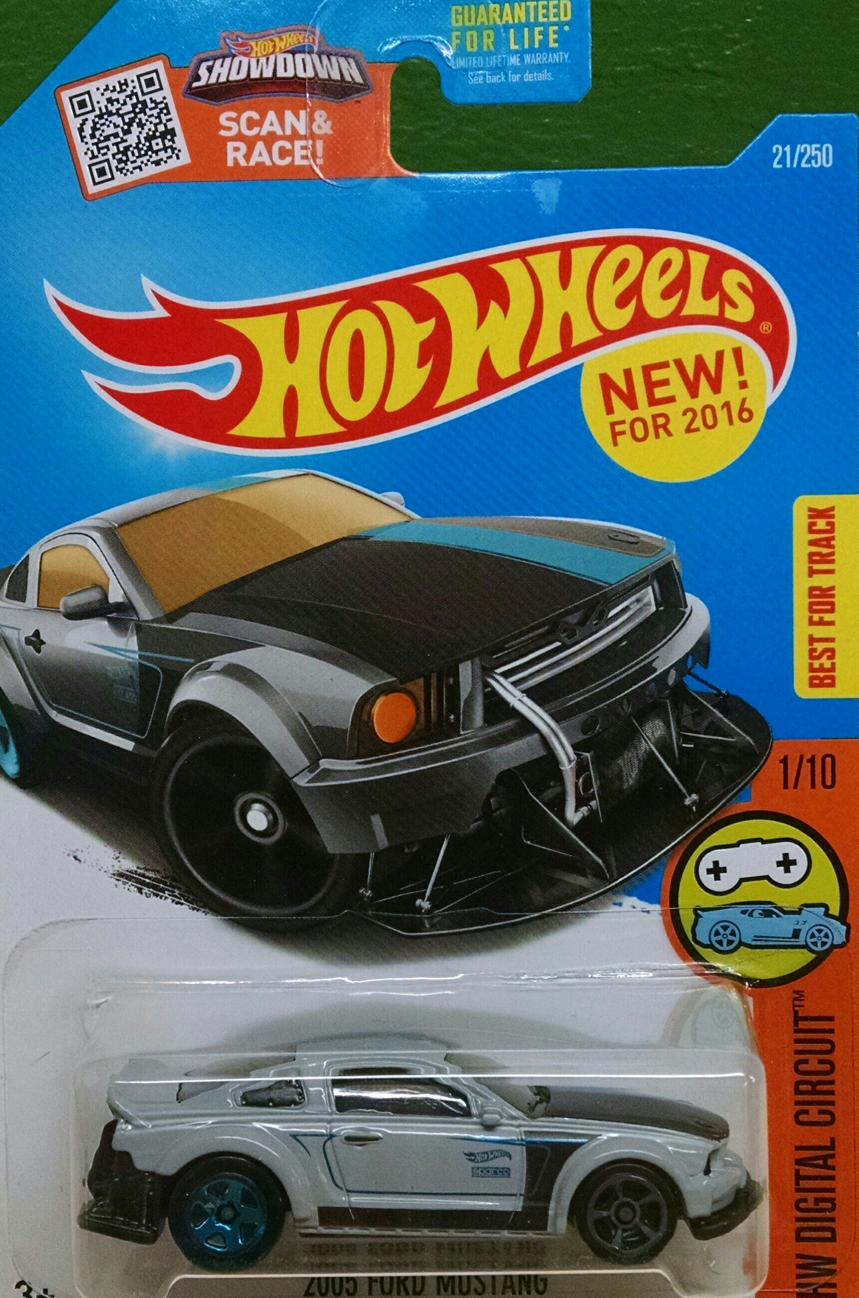Ford Mustang - Digital Circuit toy car collectible - Main Image 1