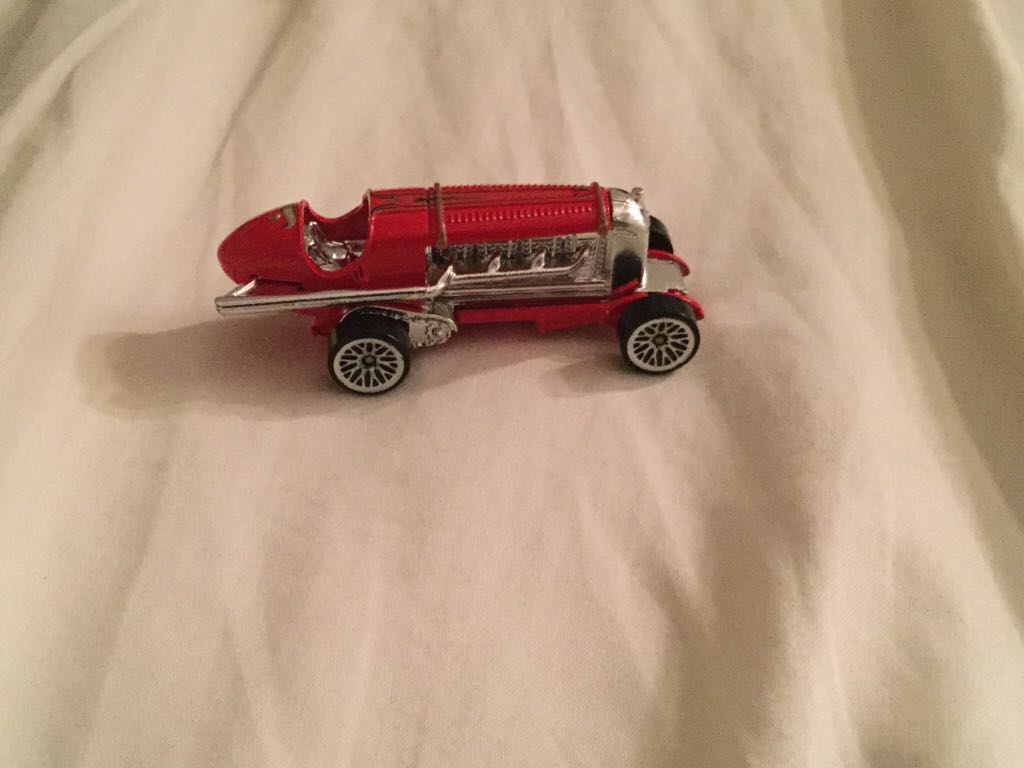 Torpedo Jones - 2002 First Editions toy car collectible - Main Image 2