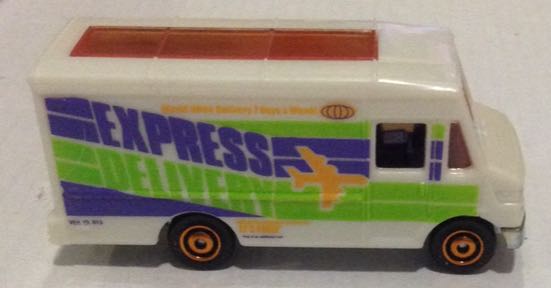Express Delivery Blanco - Machtbox toy car collectible - Main Image 2