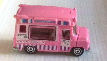 Ice Cream Van Rosa - Machtbox toy car collectible - Main Image 2