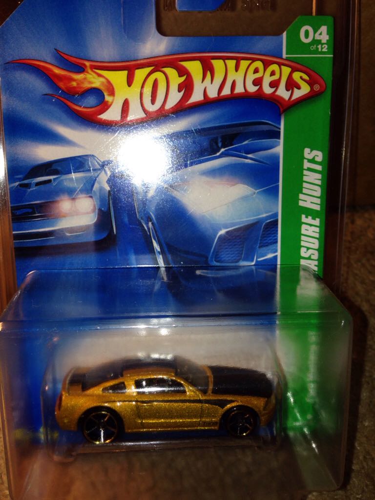 Ford Mustang GT - 2008 Treasure Hunt Series toy car collectible - Main Image 1