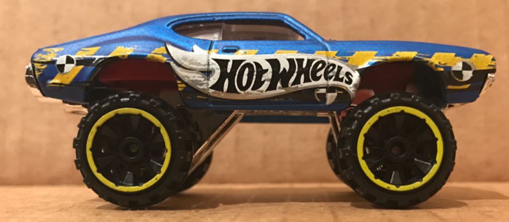 Olds 442 W-30 - ’16 HW Daredevils toy car collectible - Main Image 1
