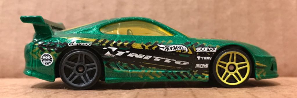 Custom ’77 Dodge Van