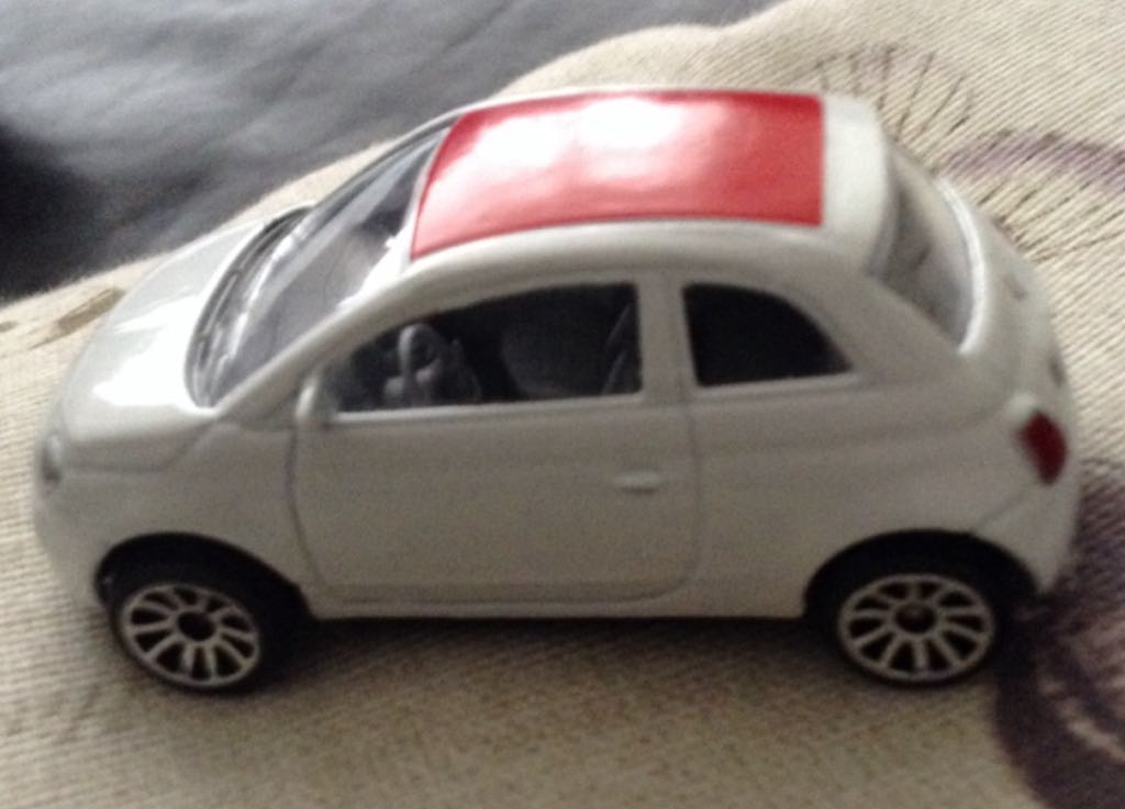 Fiat 500 Majorette - Street Cars toy car collectible - Main Image 1