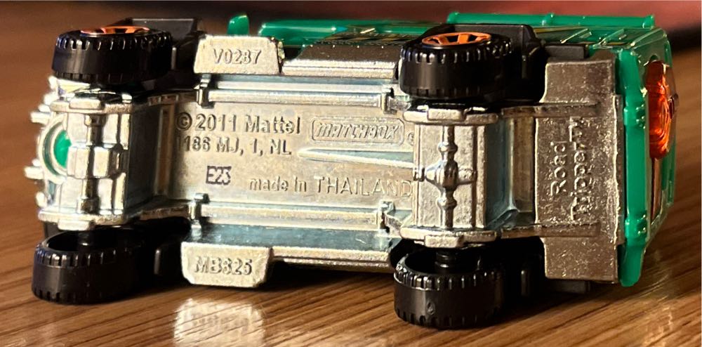 Road Tripper - Machtbox toy car collectible - Main Image 3