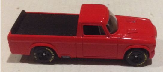 Pick Up Studebaker Roja - Hot Wheels toy car collectible - Main Image 2