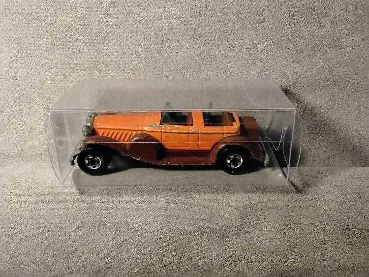 31 Doozie - Flying Colors-Redline toy car collectible - Main Image 2