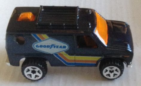 Baja Breaker Negra - Machtbox toy car collectible - Main Image 2