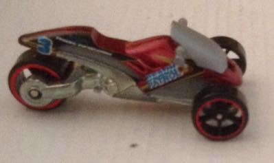 Triciclo Rojo  - Hot Wheels toy car collectible - Main Image 2