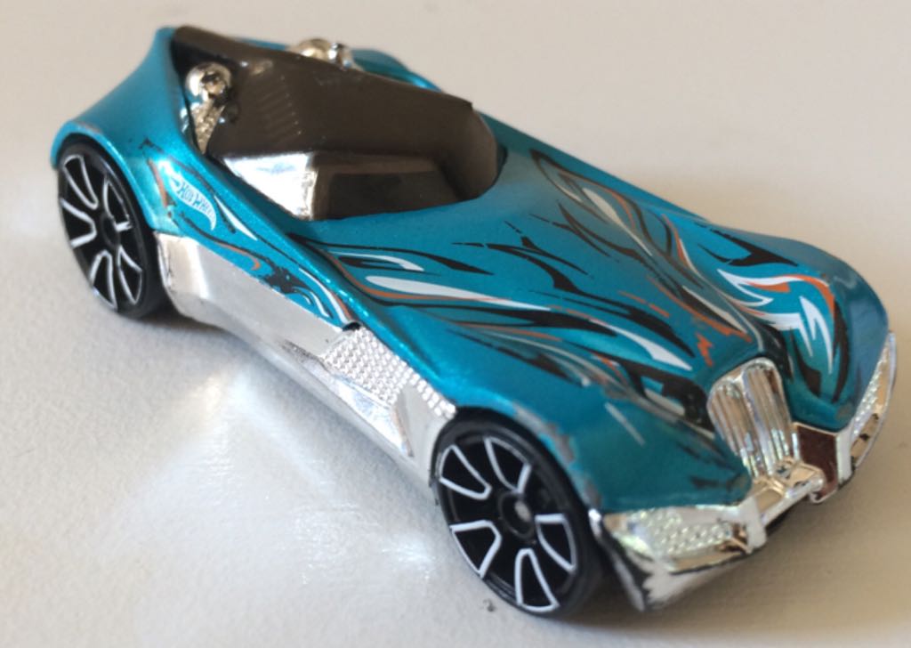 Ambulancia Nissan Paramedic Blanca