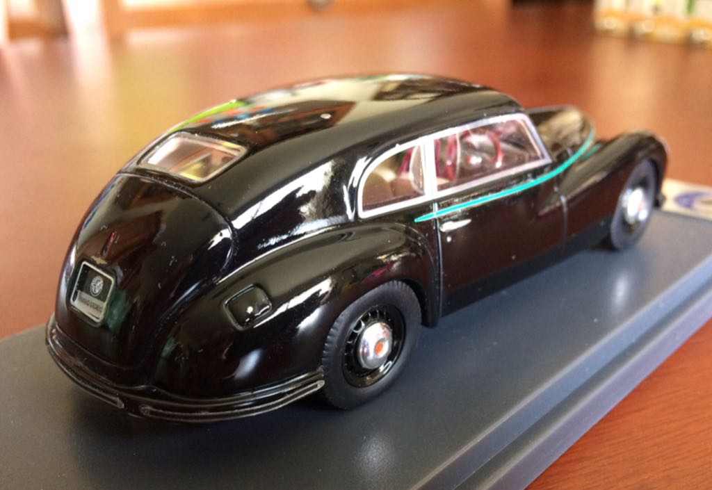 Alfa Romeo - Blue Moon toy car collectible - Main Image 2