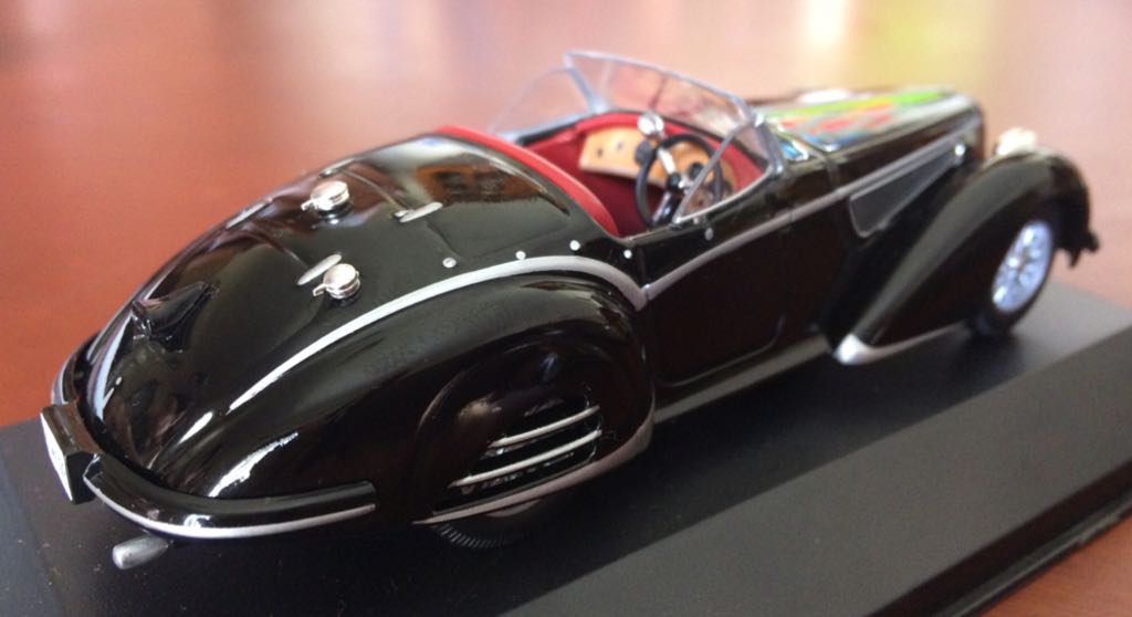 Alfa Romeo  toy car collectible - Main Image 2