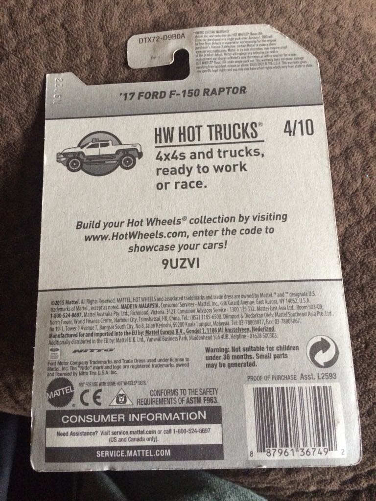 ‘17 Ford F-150 Raptor - HW Hot  Trucks toy car collectible - Main Image 2