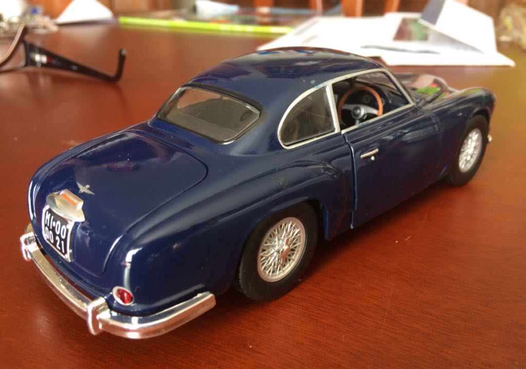 Alfa Romeo - Leo Models toy car collectible - Main Image 2