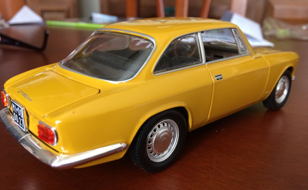 Alfa Romeo - Leo Models toy car collectible - Main Image 2