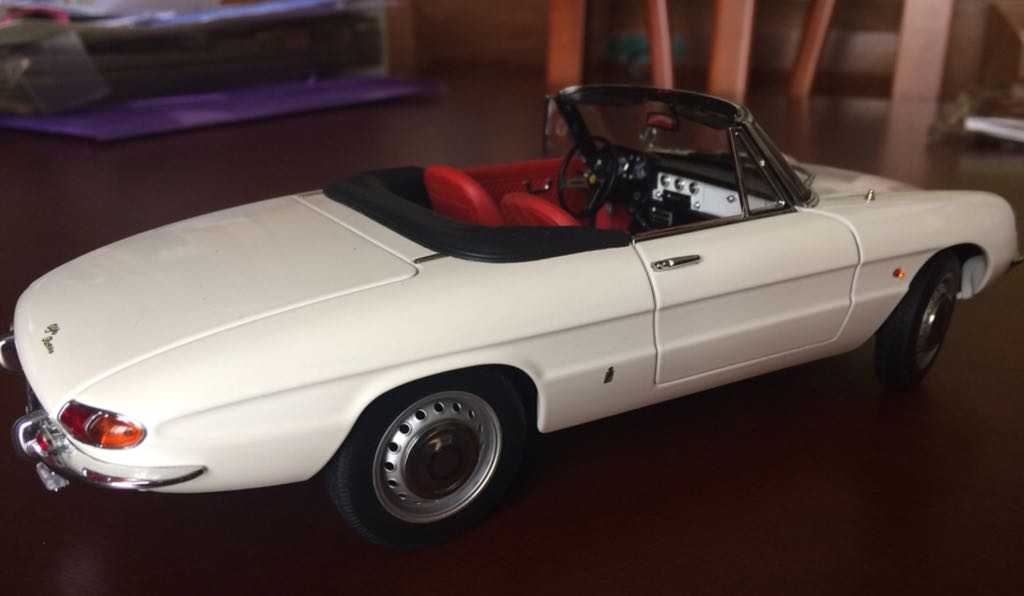 Alfa Romeo  toy car collectible - Main Image 2