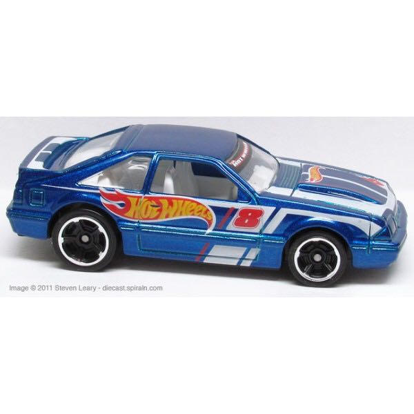 ’92 Ford Mustang - Hot Wheels Race Team toy car collectible - Main Image 2