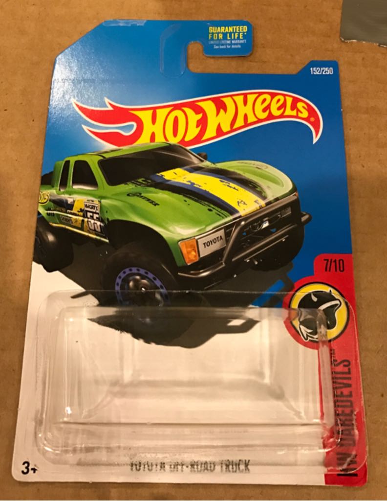 Toyota Off-road Truck - ’16 HW Daredevils toy car collectible - Main Image 2