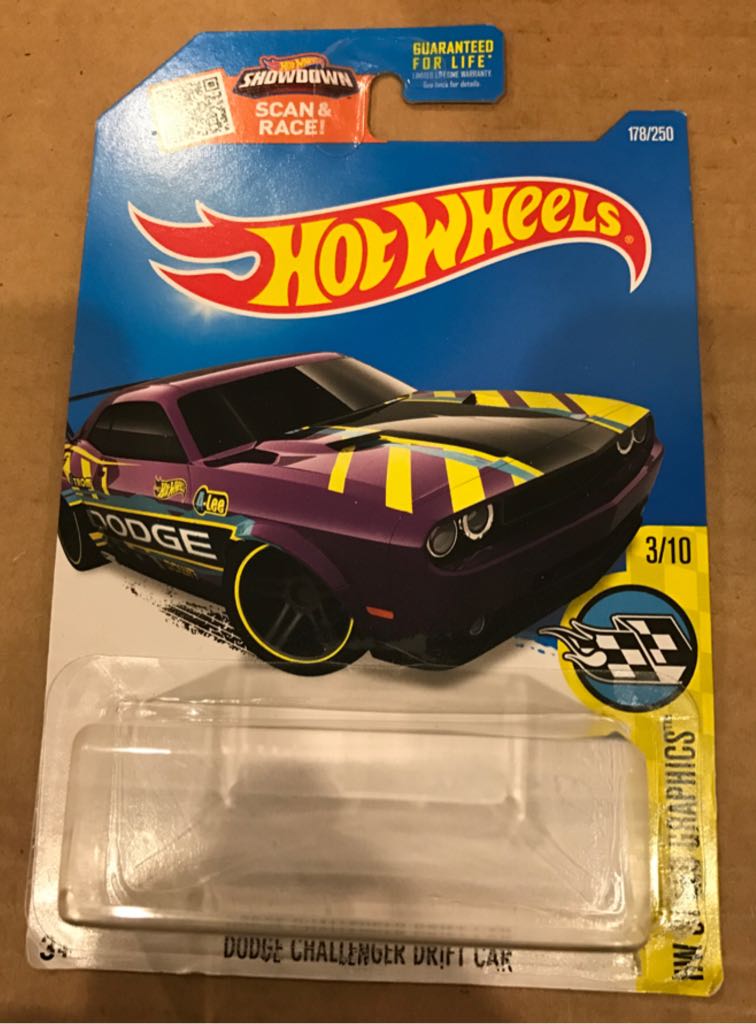 Dodge Challenger Drift Car - ’16 HW Speed Graphics toy car collectible - Main Image 2