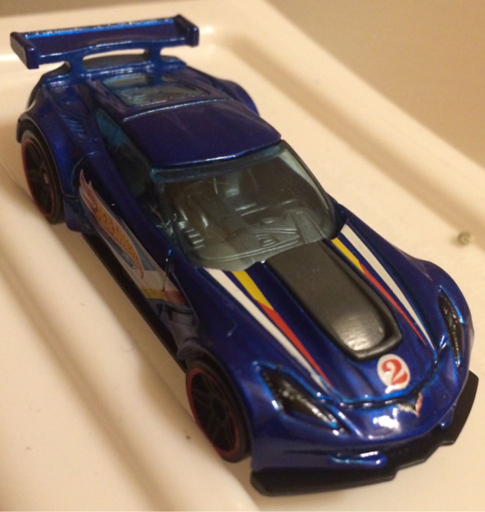 Plataforma Con Avion De Acrobacias Rojo Y Amarillo