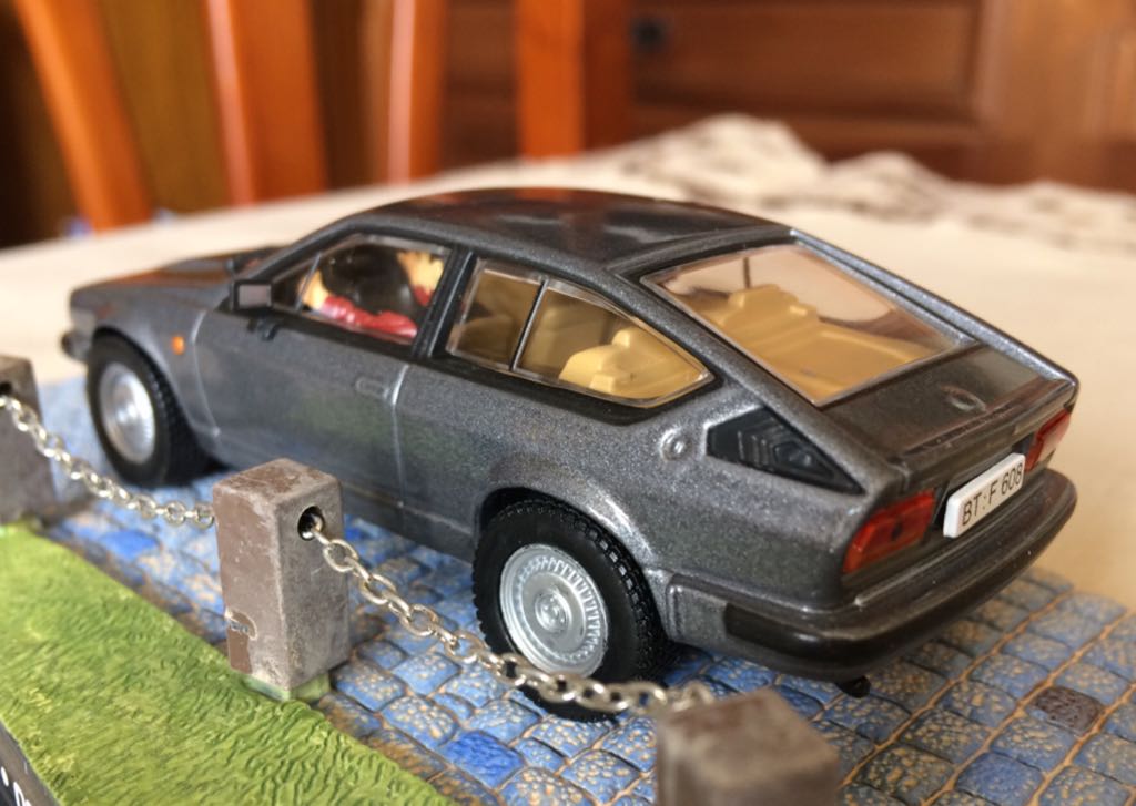 Alfa Romeo  toy car collectible - Main Image 2