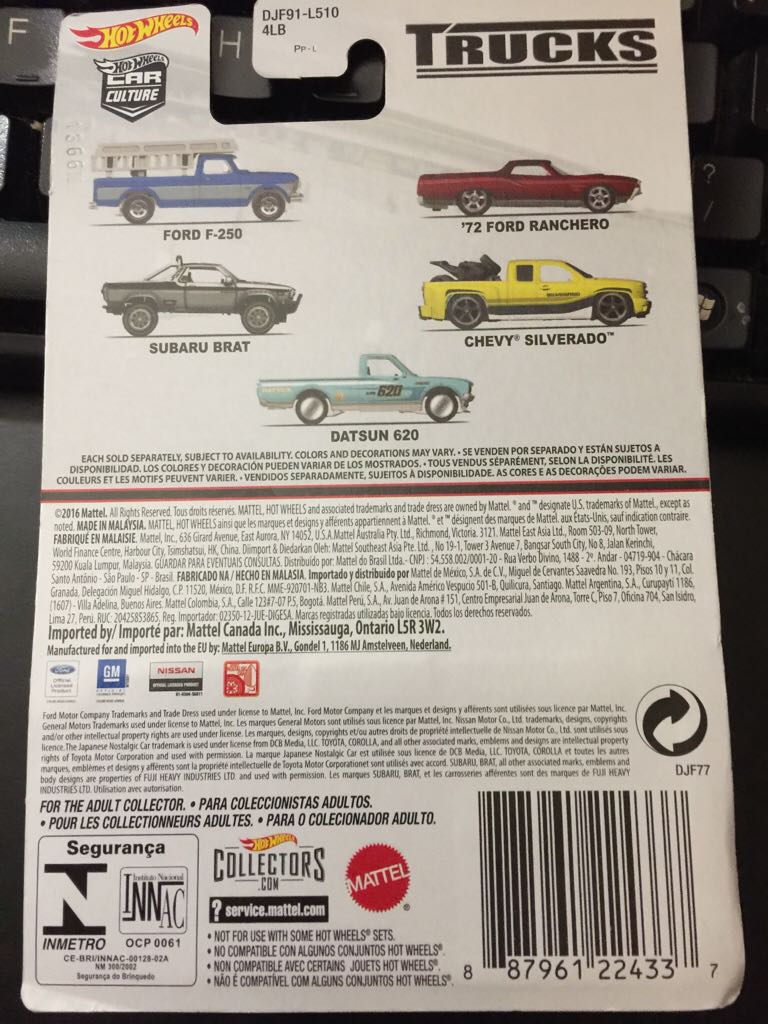 Chevy Silverado  - 2016 - HW Car Culture Trucks toy car collectible - Main Image 2