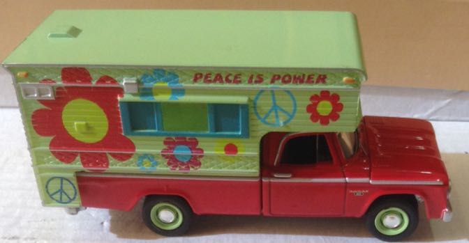 Dodge Chrysler D-100 Con Caseta Verde - Greenlight toy car collectible - Main Image 1