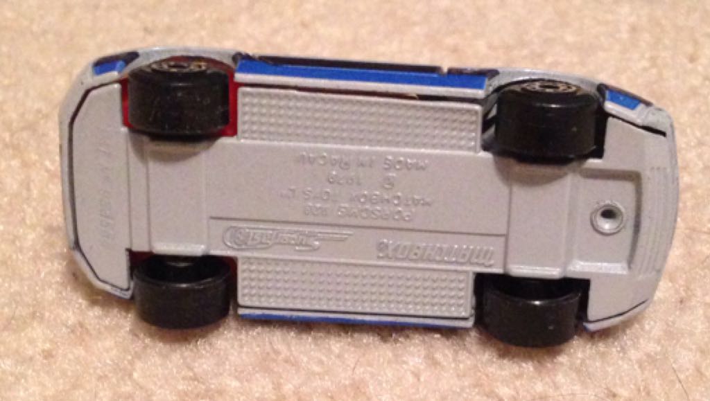 Matchbox Lesney - Porsche 928 toy car collectible - Main Image 2