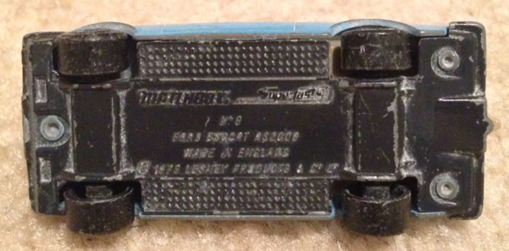 Ford Escort RS2000 - Superfast toy car collectible - Main Image 2