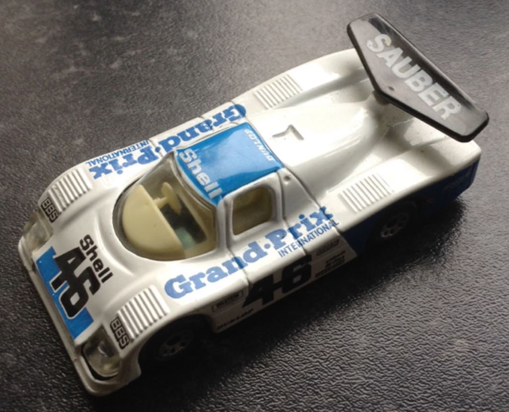 60.1 Tomy Red Mitsubishi Rosa Kinder Garten - CHINA