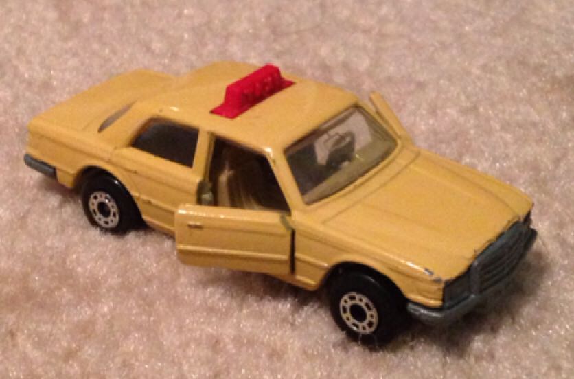 M2 1958 Chevrolet Apache Truck