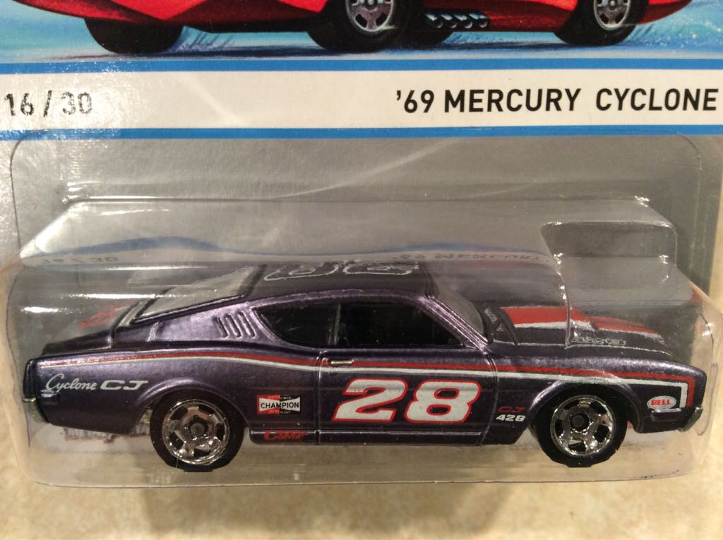 69 Mercury Cyclone Cool Classics - Cool Classics toy car collectible - Main Image 2