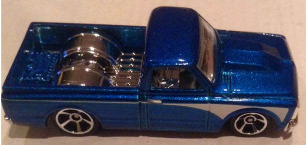 67 Chevy C10 Azul - Hot Wheels toy car collectible - Main Image 2