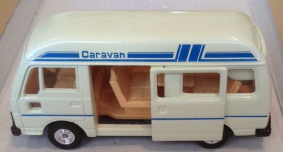 Nissan Caravan Blanca - Dandy Tomica toy car collectible - Main Image 2