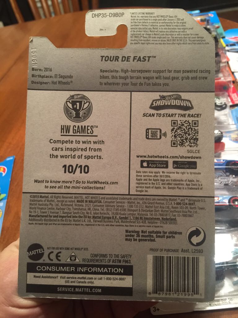 Tour De Fast - HW Games toy car collectible - Main Image 2