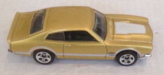Maverick Grabber Dorado - Hot Wheels toy car collectible - Main Image 2