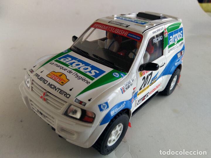 Toyota Hilux Surf Tomica