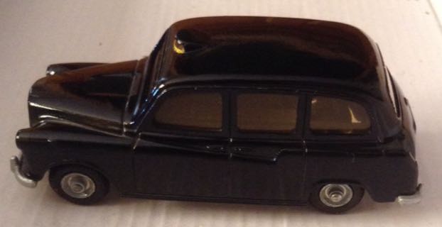 London Taxi Cab Negro - Budgie Models toy car collectible - Main Image 2