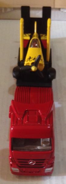 Plataforma Con Avion De Acrobacias Rojo Y Amarillo - Siku toy car collectible - Main Image 2
