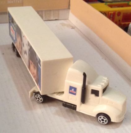 Trailer Bimbo  Contigo Blanco - Bimbo toy car collectible - Main Image 2