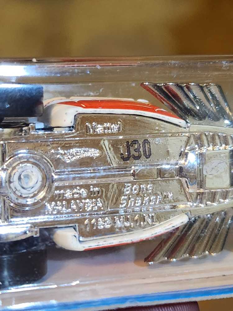 Hw Retro Bone Shaker - Retro toy car collectible - Main Image 4