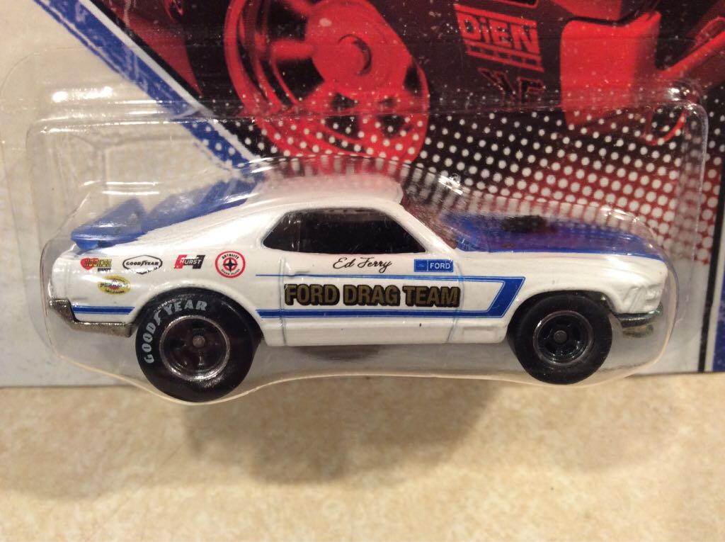 Ed Terry’s Ford Mustang Vintage Racing - Vintage Racing 2011 toy car collectible - Main Image 2