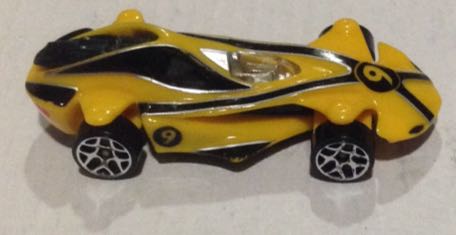 Racer X Race Car Amarillo 9 - Hot Wheels toy car collectible - Main Image 2