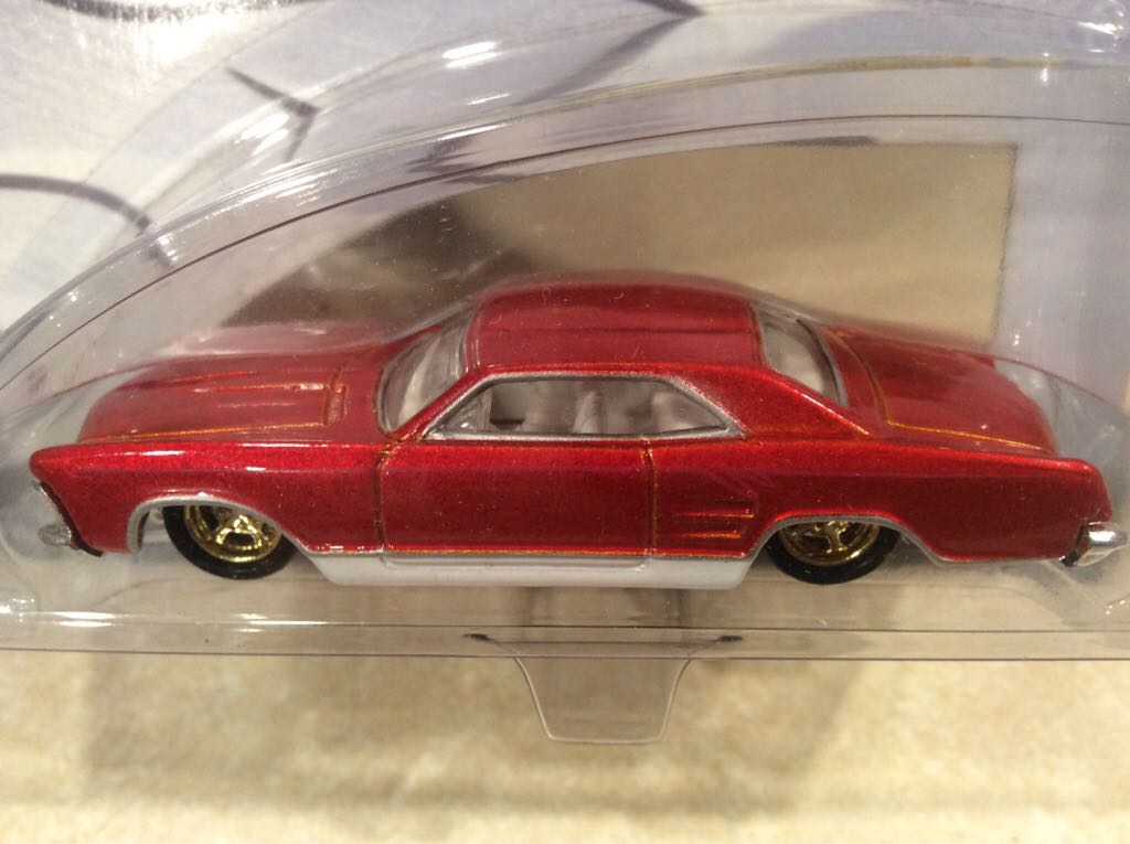 64 Buick Riviera Custom Rodder #2 - 100% Custom Rodder Magazine Series toy car collectible - Main Image 2