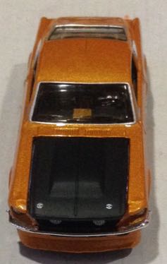 Ford Mustang GT Cobre - Maisto toy car collectible - Main Image 2