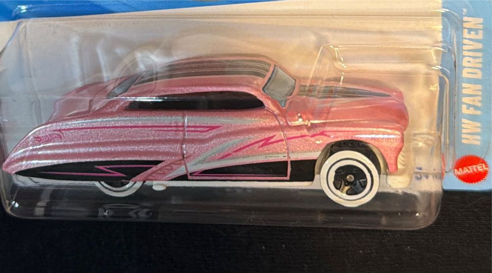 Purple Passion - 2025-HW FAN DRIVEN toy car collectible - Main Image 3