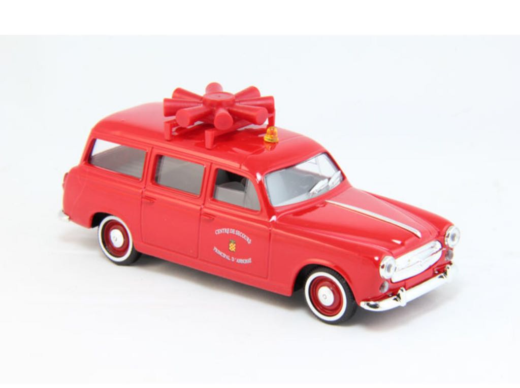 94.2 Nissan Serena - VIETNAM