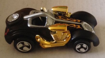 Tork Twist Negro Y Oro - Maisto toy car collectible - Main Image 2