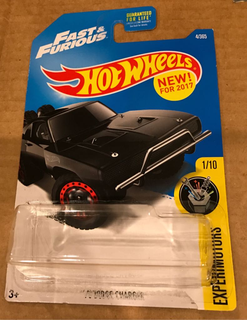 Dodge Charger ’70 - HW Screen Time toy car collectible - Main Image 2